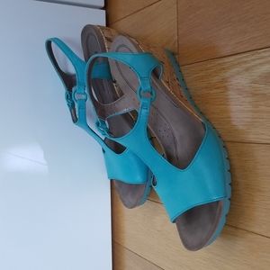 Naturalizer size 7 leather and cork wedges turquoise